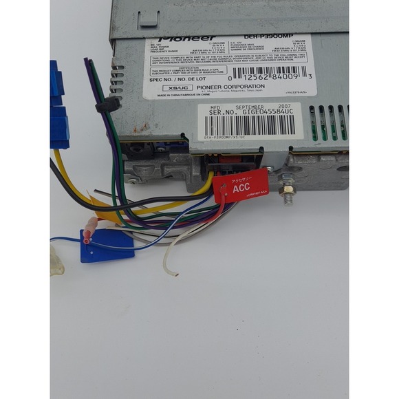 Pioneer DEH-3900MP CD Player In Dash Receiver - Picture 5 of 7